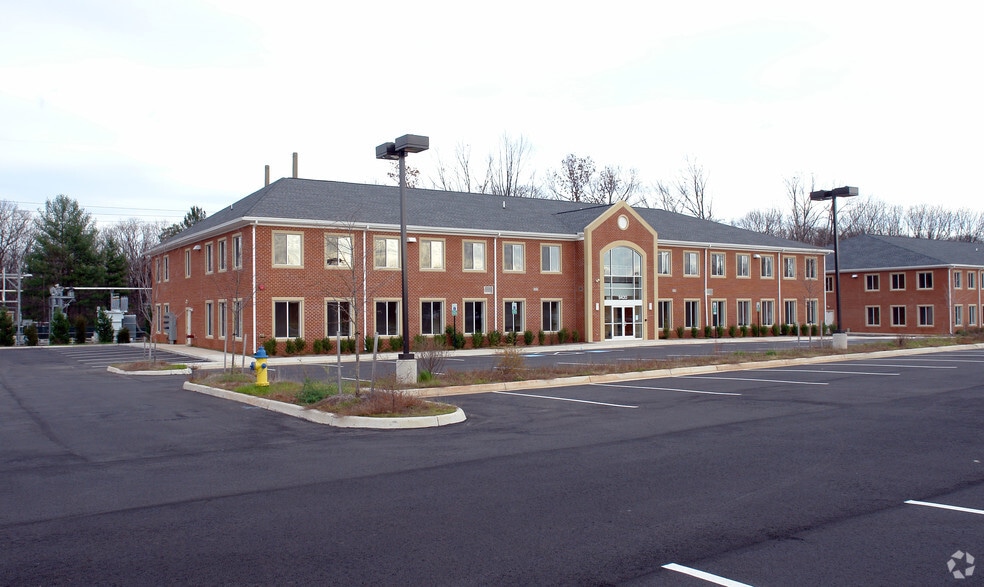 9420 Forestwood Ln, Manassas, VA for lease - Building Photo - Image 3 of 19