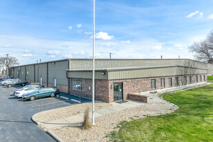 Industrial Warehouse - Services immobiliers commerciaux