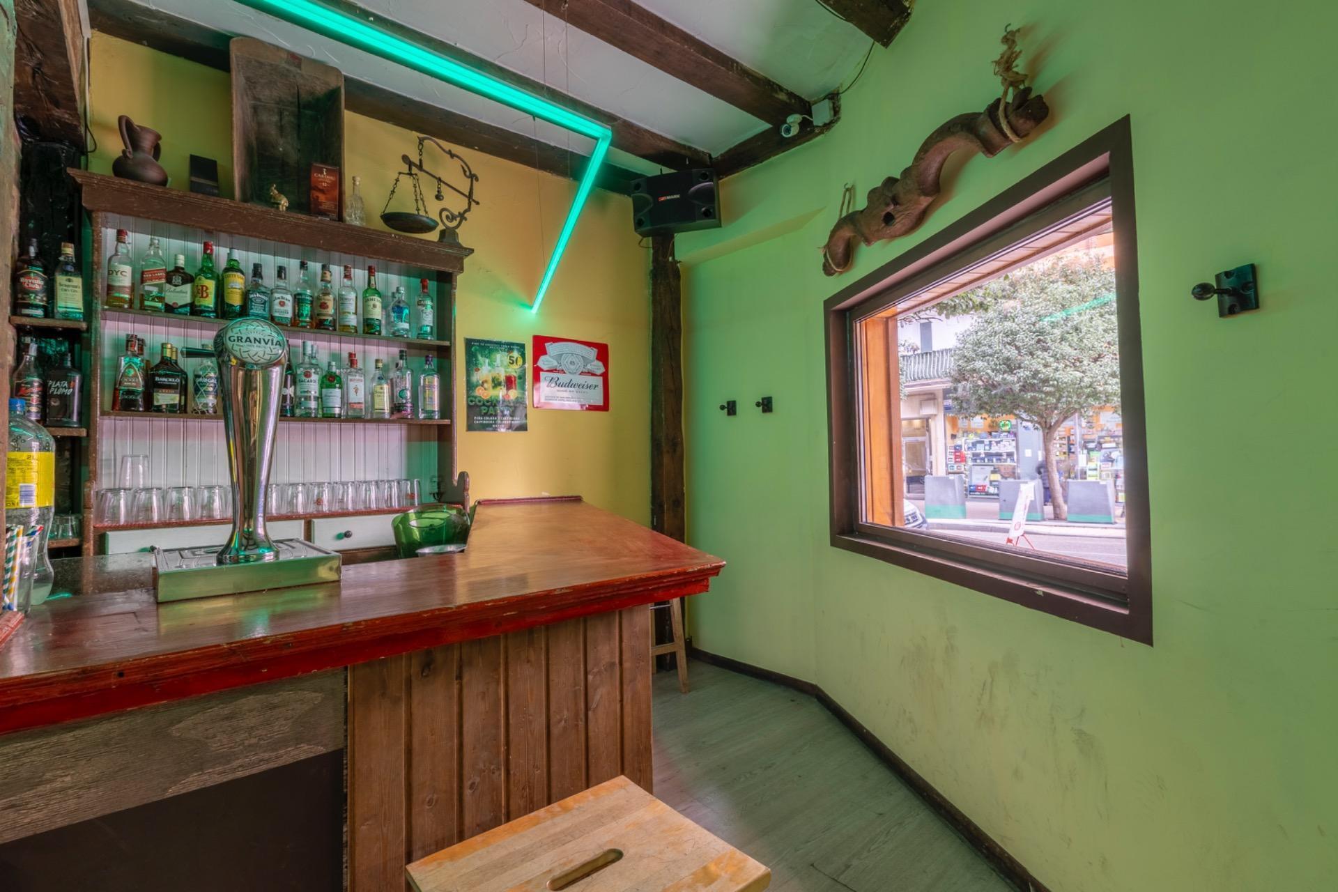 Commerce de détail dans Valladolid, Valladolid à vendre Photo du bâtiment- Image 1 de 24