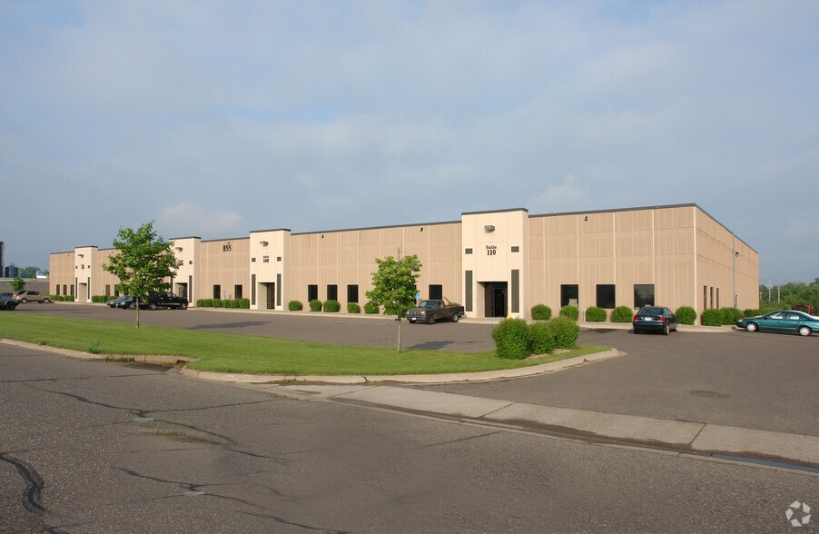 855 Cleveland St S, Cambridge, MN for lease - Primary Photo - Image 2 of 7