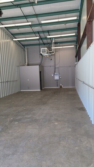 815 E Park St, Olathe, KS à louer - Photo intérieure - Image 3 de 14