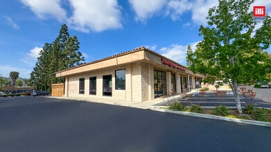 650-728 N Moorpark Rd, Thousand Oaks, CA for lease Building Photo- Image 2 of 5