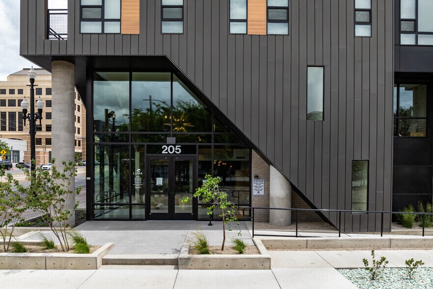205 S 500 W, Salt Lake City, UT à louer - Photo du bâtiment - Image 3 de 4