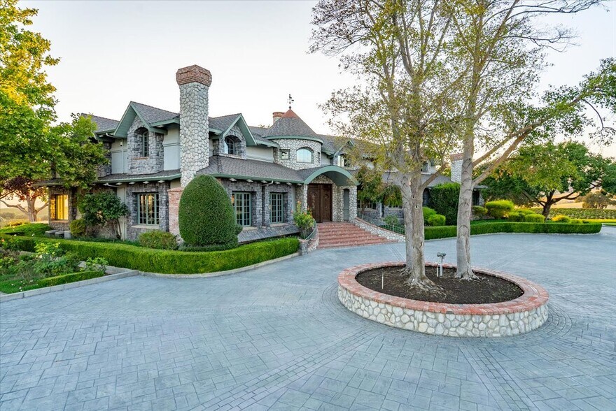 8283 Cross Canyons Rd, San Miguel, CA à vendre - Photo du bâtiment - Image 2 de 84