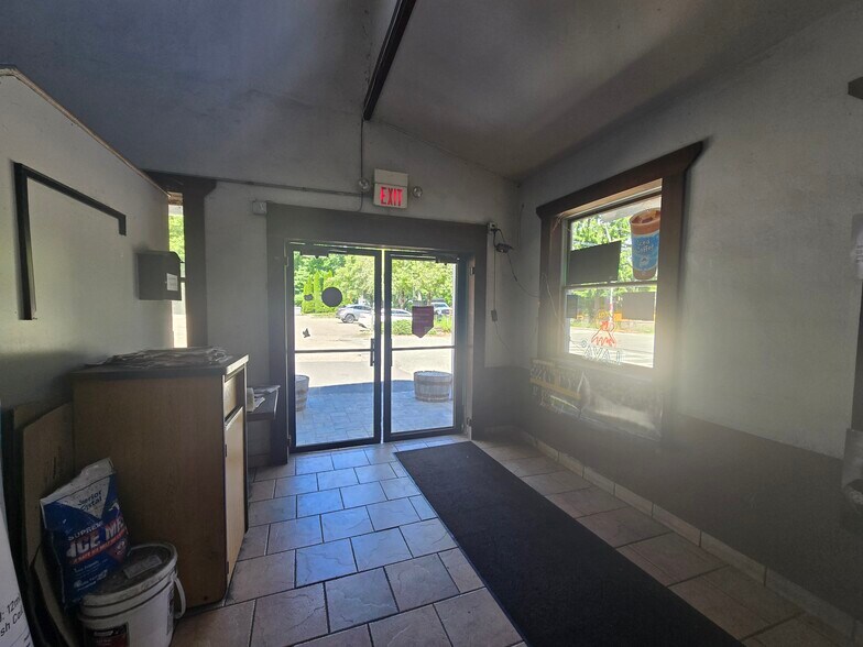 355 Warwick Tpke, Hewitt, NJ for sale - Building Photo - Image 3 of 13