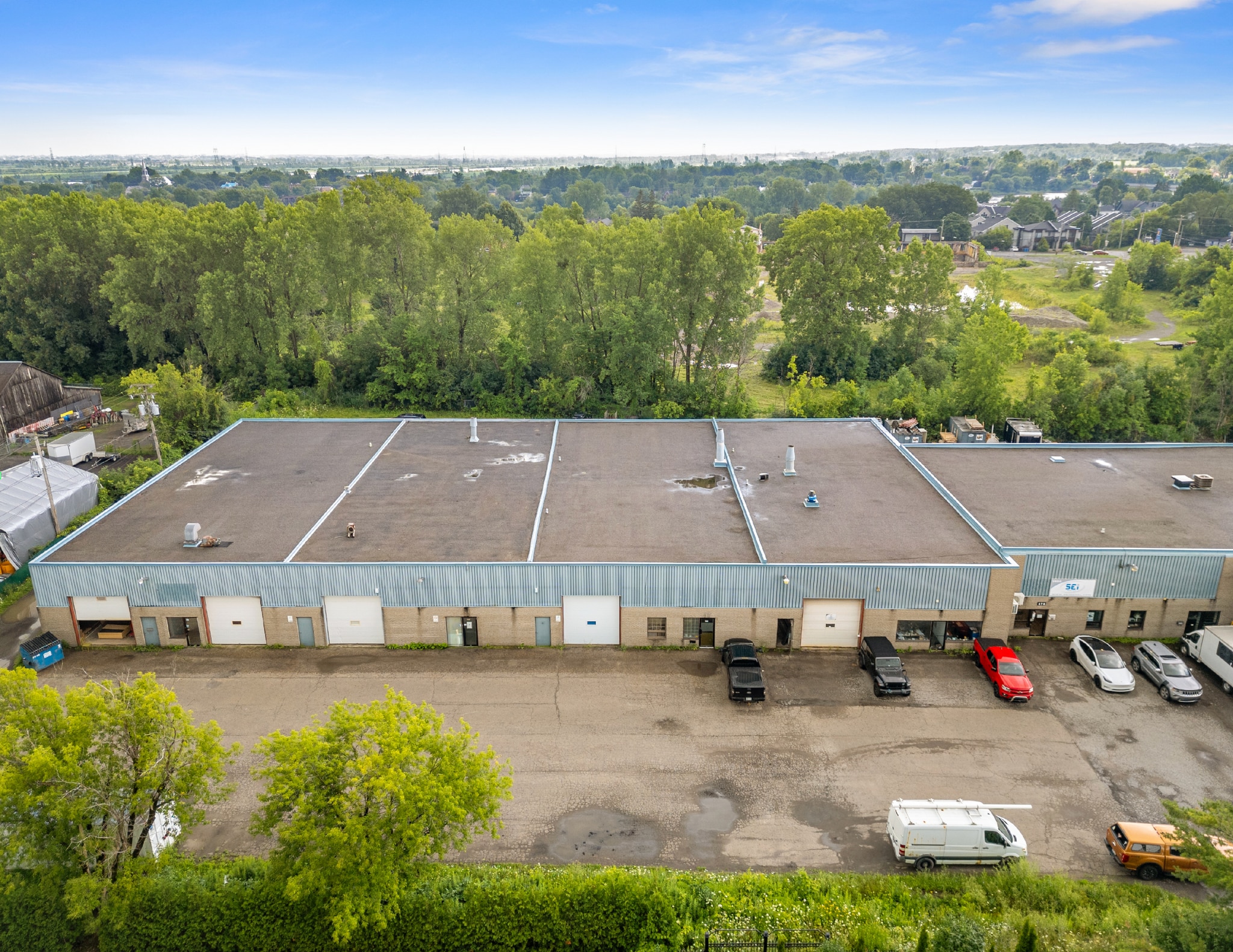 254-300 Rue Langlois, Terrebonne, QC à louer Photo du bâtiment- Image 1 de 5