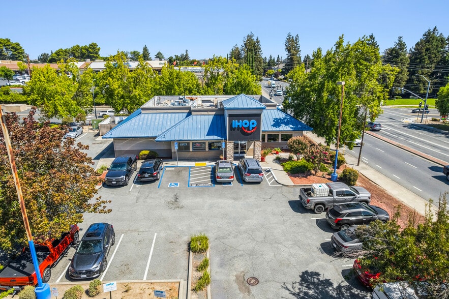 1190 Arnold Dr, Martinez, CA for sale - Building Photo - Image 2 of 6