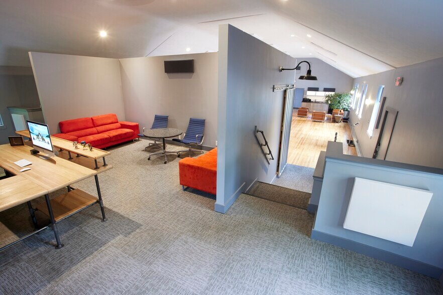 301 Dorchester Ave, Cincinnati, OH à vendre - Photo du bâtiment - Image 3 de 6