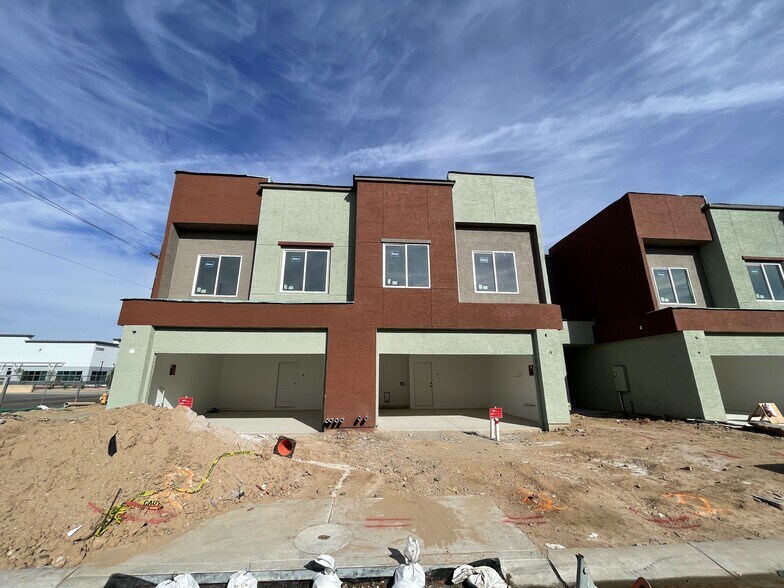 13360 W Van Buren St, Goodyear, AZ à vendre - Photo du bâtiment - Image 2 de 24