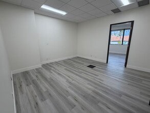 337 N Vineyard Ave, Ontario, CA à louer Photo intérieure- Image 2 de 3