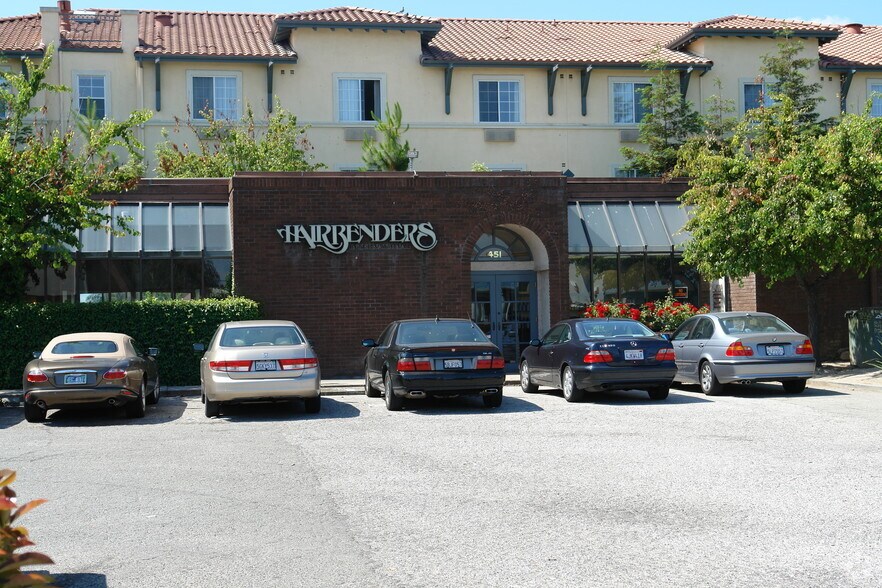 451 Kiely Blvd, San Jose, CA à vendre - Photo du bâtiment - Image 2 de 2