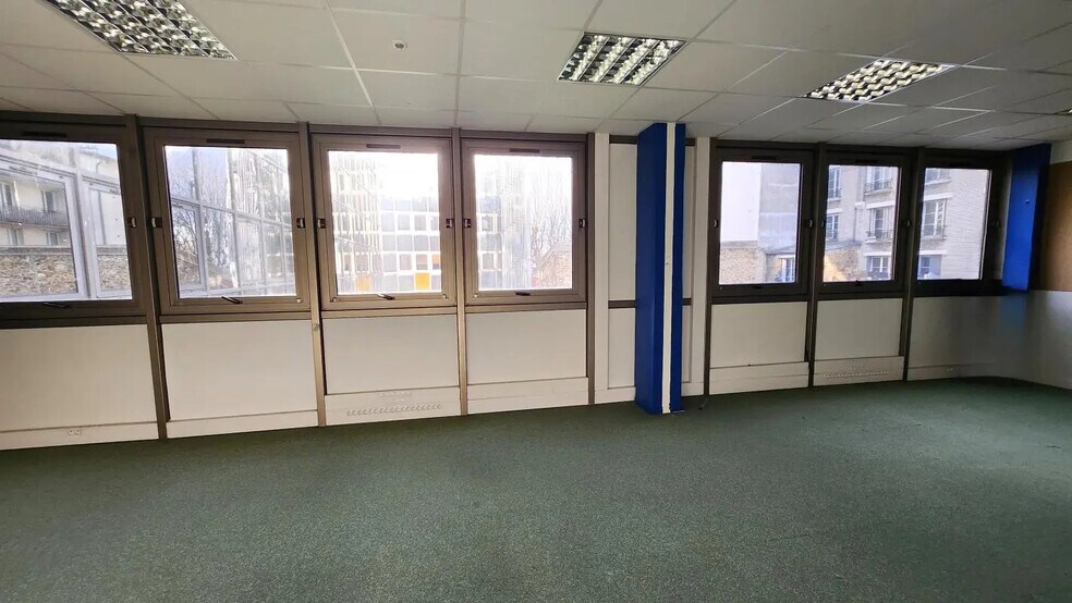 Office in Boulogne-Billancourt for lease - Building Photo - Image 1 of 6