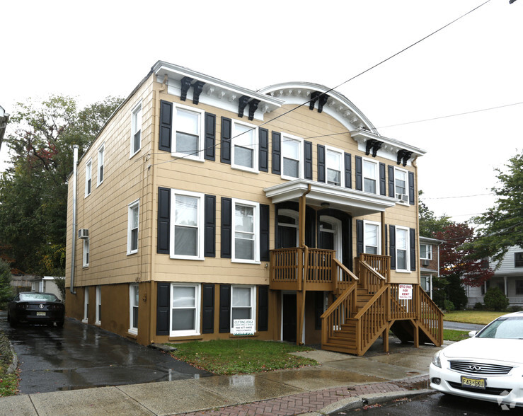 488-492 W Grand Ave, Rahway, NJ à louer - Photo principale - Image 1 de 5