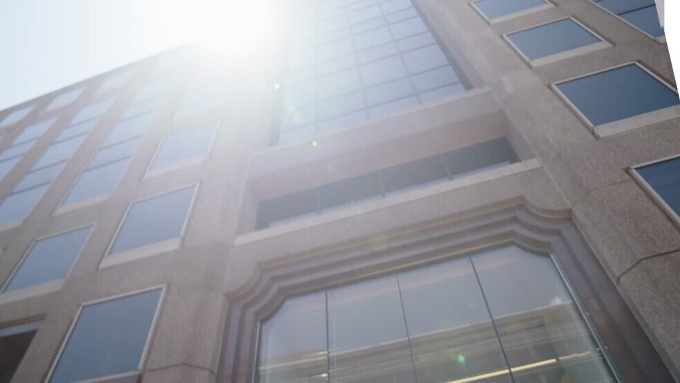 650 Massachusetts Ave NW, Washington, DC à louer - Vidéo sur l’inscription commerciale - Image 2 de 18