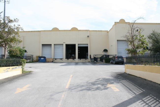 More details for 2005 NW 110th Ave, Miami, FL - Industrial for Lease