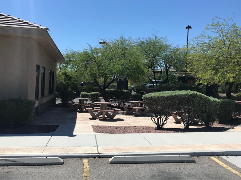 1260 N Town Center Dr, Las Vegas, NV for sale - Building Photo - Image 1 of 1