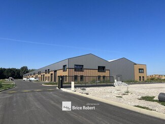 Plus de détails pour 225 Avenue Des Marronniers, Bourgoin-Jallieu - Flex à vendre