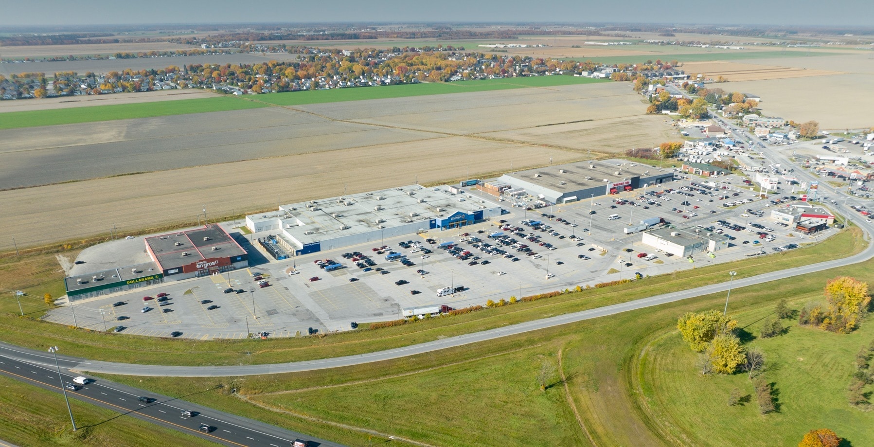 5915 Rue Martineau, Saint-hyacinthe, QC à louer Photo du bâtiment- Image 1 de 3