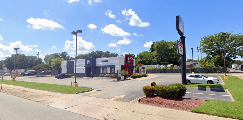 4504 Jefferson Davis Hwy, Richmond, VA for lease - Building Photo - Image 2 of 6