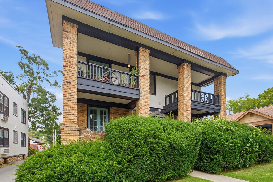 4340-4342 Holly St, Kansas City, MO for sale - Building Photo - Image 2 of 23