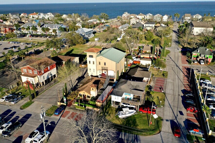 509 8th St, Kemah, TX à vendre - Photo du bâtiment - Image 1 de 14