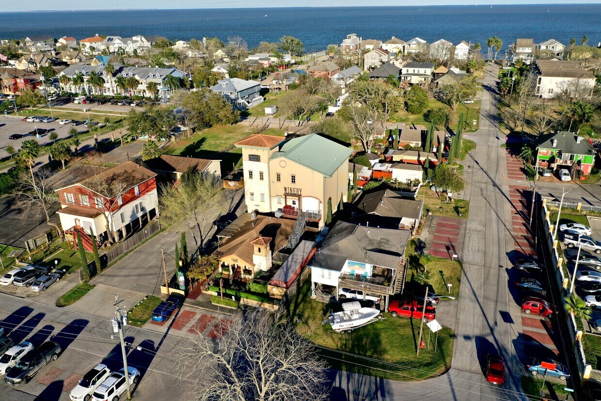 509 8th St, Kemah, TX à vendre Photo du bâtiment- Image 1 de 15