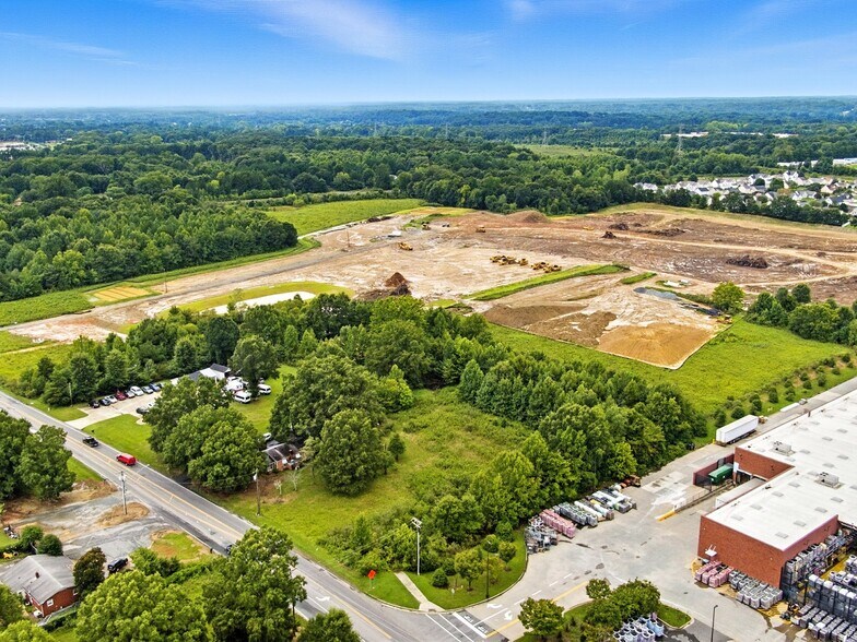 3619 Wesley Chapel Stouts Rd, Monroe, NC à vendre - Photo du bâtiment - Image 1 de 14