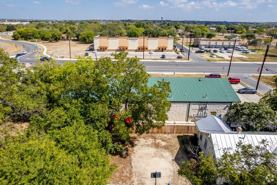 105 S Seguin Rd, Converse, TX for lease - Building Photo - Image 3 of 4