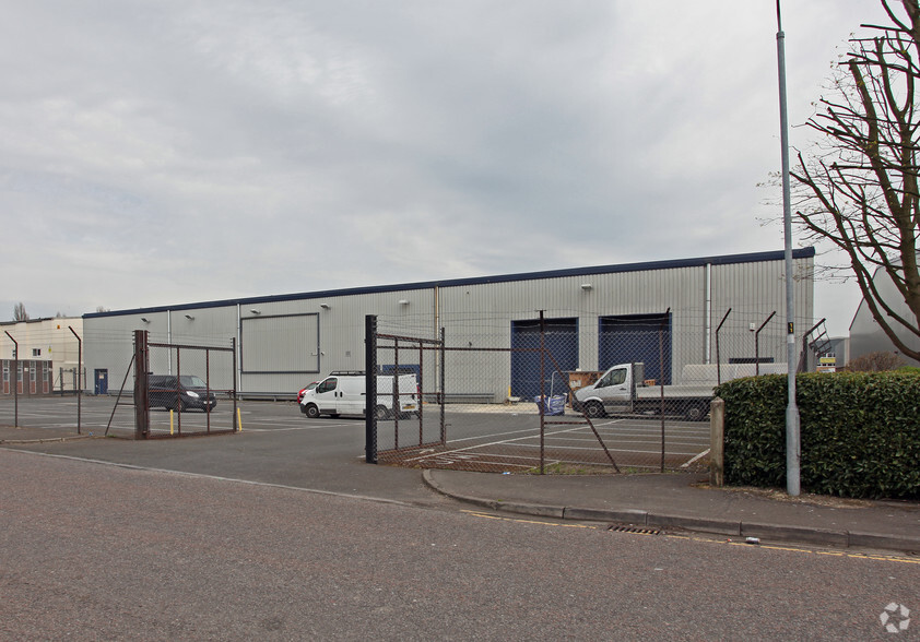 Bramble Rd, Swindon for lease - Primary Photo - Image 1 of 2