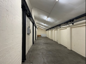 29 Lamledge Ln, Shifnal for lease Interior Photo- Image 2 of 3