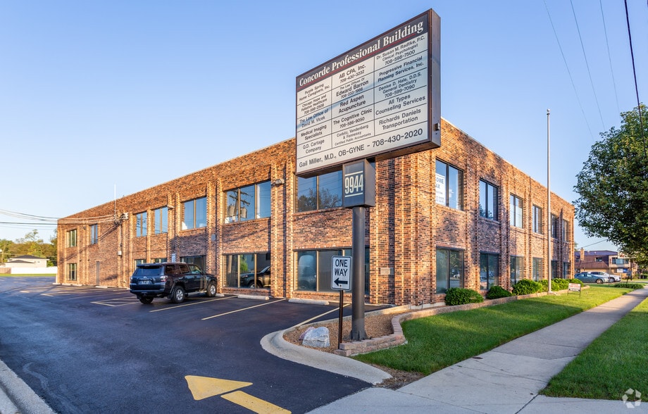 9944 S Roberts Rd, Palos Hills, IL for lease - Building Photo - Image 2 of 4