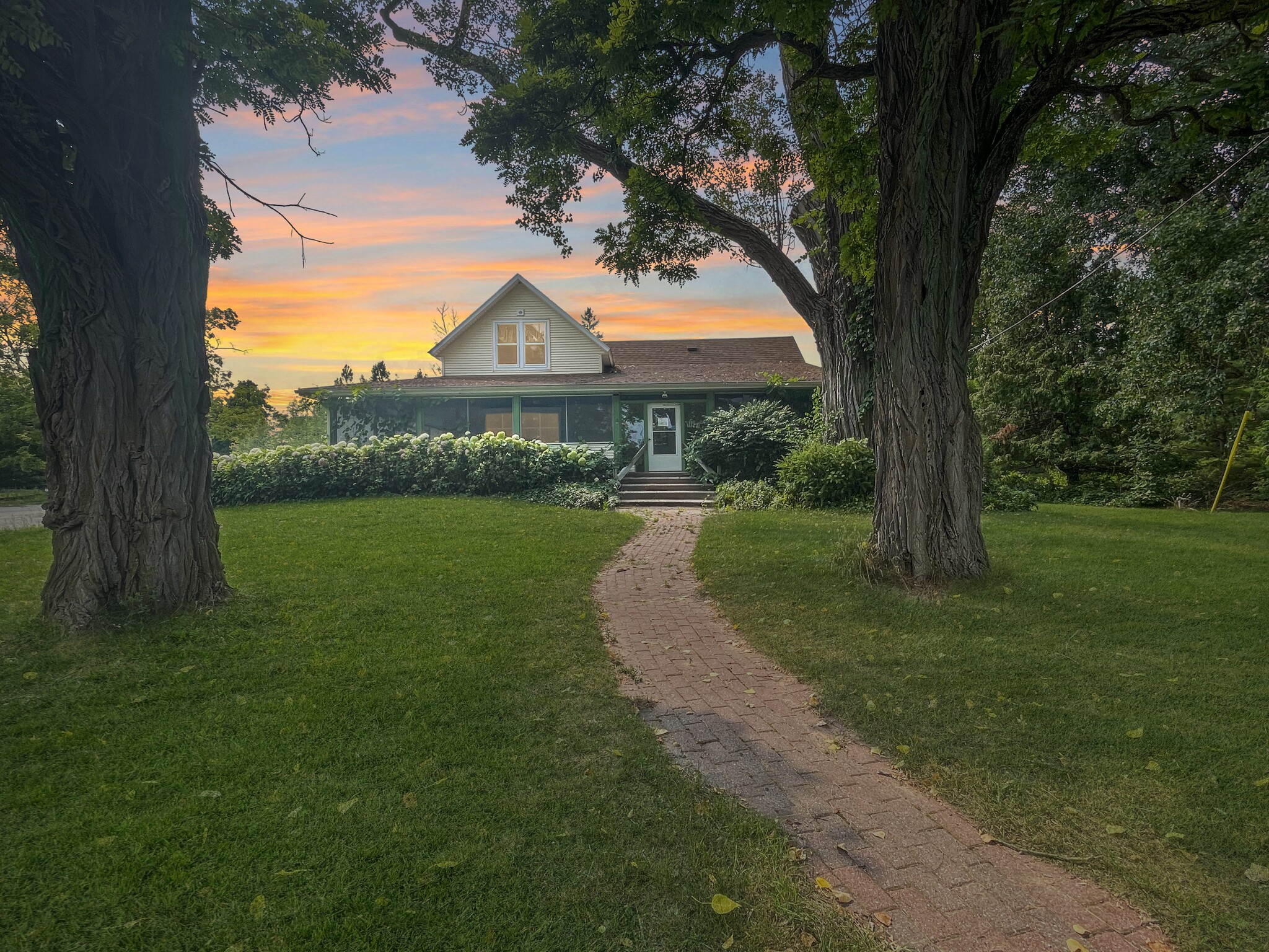 4240 Juddville Rd, Fish Creek, WI à vendre Photo du bâtiment- Image 1 de 1