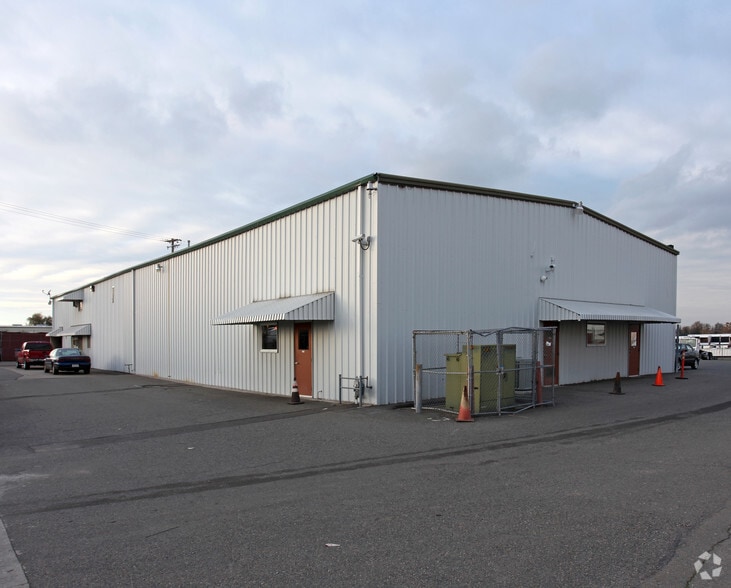 7851 14th Ave, Sacramento, CA for lease - Primary Photo - Image 2 of 8