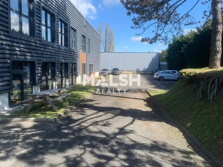 Office in Rillieux-la-Pape for lease - Building Photo - Image 1 of 14