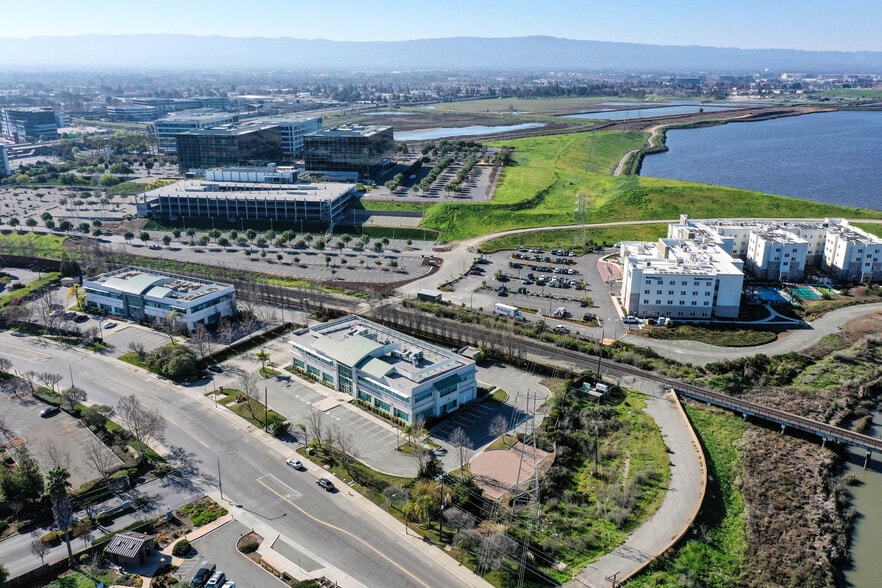 2077 Gold St, San Jose, CA for lease - Building Photo - Image 2 of 23