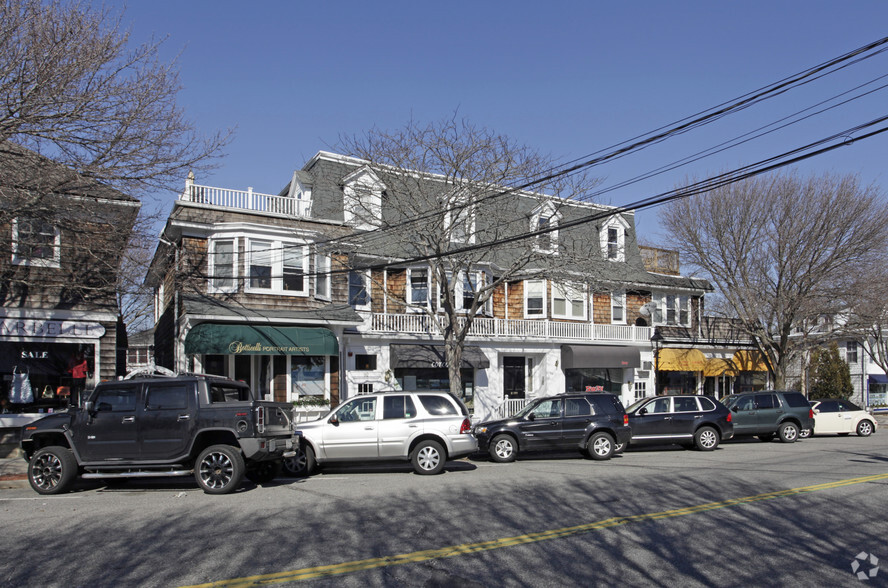 90-100 Main St, Westhampton Beach, NY à vendre - Photo principale - Image 1 de 1