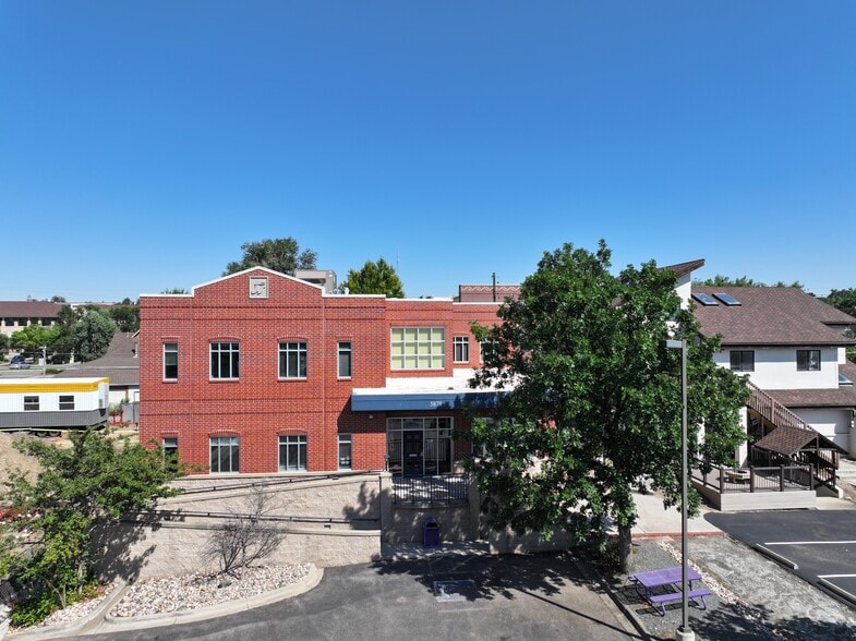 5878 S Rapp St, Littleton, CO for lease - Building Photo - Image 2 of 69