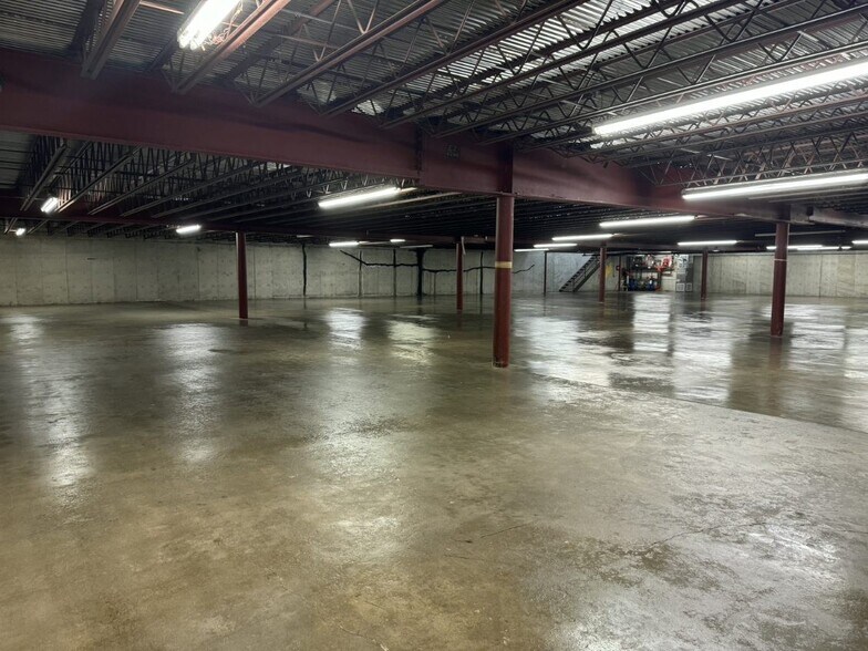 10915 W Kellogg St, Wichita, KS à louer - Photo du bâtiment - Image 3 de 9