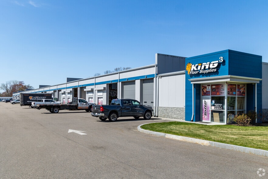 120 Leland St, Framingham, MA for lease - Primary Photo - Image 1 of 4