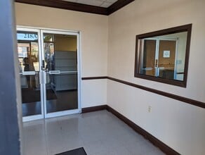 222 W Main St, Belleville, IL à vendre Photo du bâtiment- Image 1 de 6