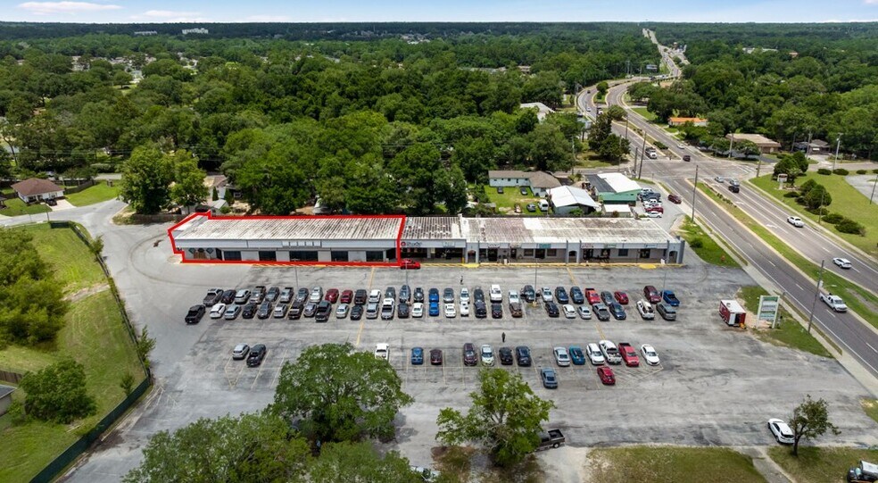 0-5163 Dogwood Dr, Milton, FL à louer - Photo du bâtiment - Image 2 de 9