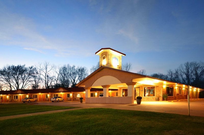 1601 W Palestine Ave, Palestine, TX for sale - Building Photo - Image 2 of 23
