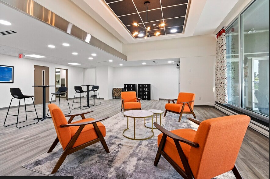 2001 Marathon St, Neenah, WI à vendre - Photo intérieure - Image 2 de 41