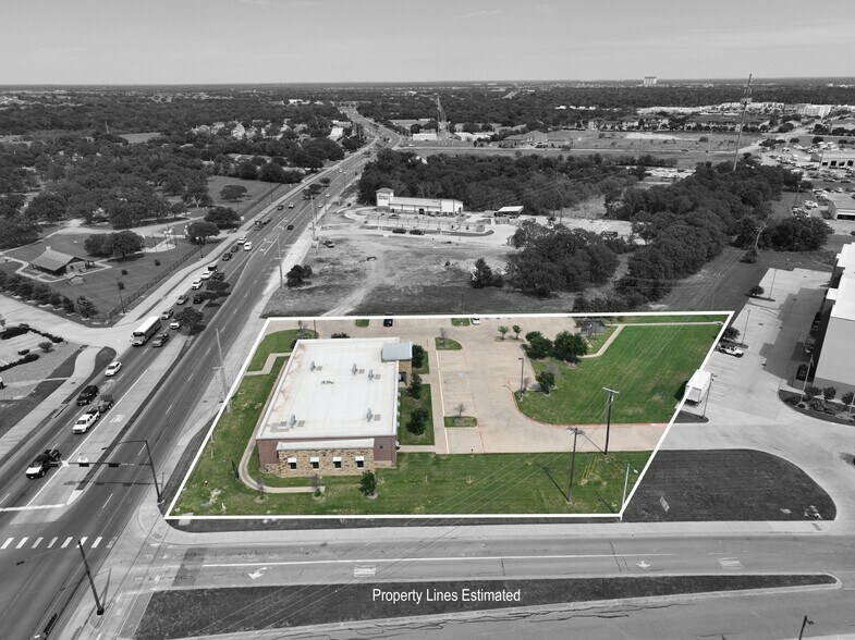 2410 Boonville Rd, Bryan, TX à vendre - Photo du bâtiment - Image 3 de 22