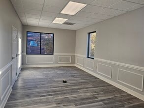 2013 Lawrenceville Suwanee Rd, Lawrenceville, GA for lease Interior Photo- Image 2 of 14