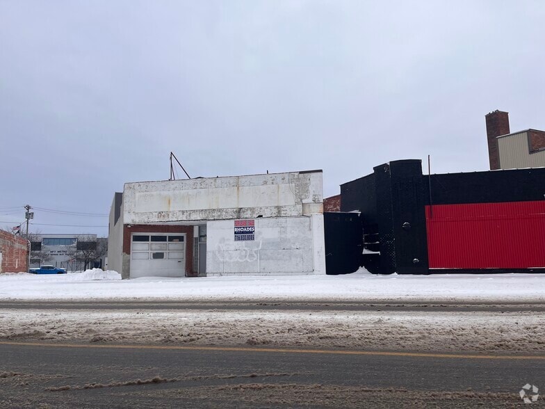1593 Main St, Buffalo, NY for sale - Primary Photo - Image 1 of 1