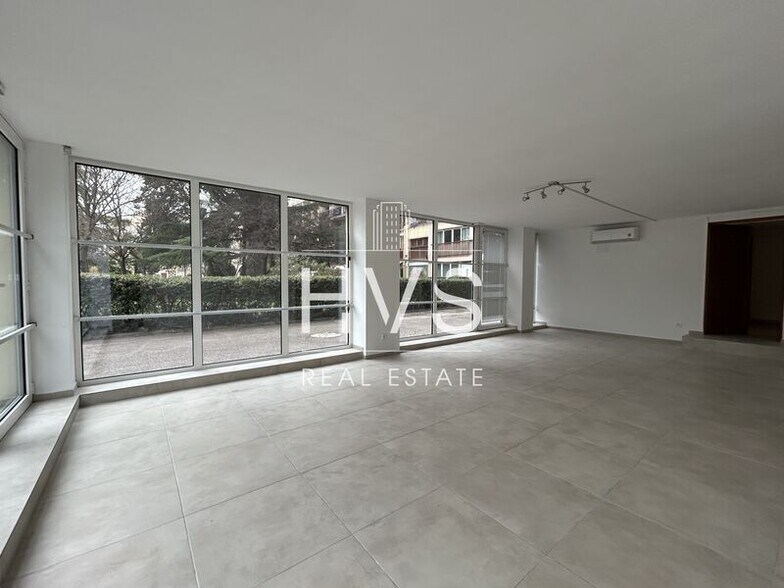 489 Avenue Jean Paul Coste, Aix-en-Provence for lease - Interior Photo - Image 1 of 5
