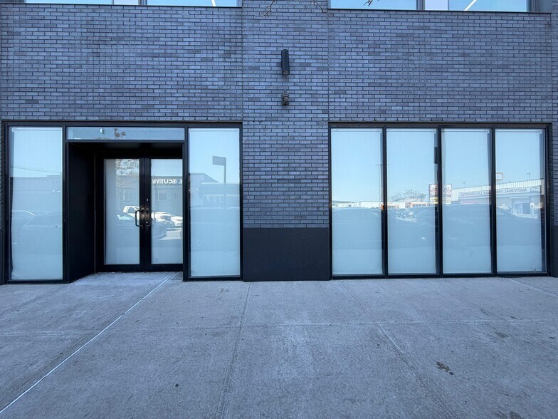 2250 59th St, Brooklyn, NY for lease - Building Photo - Image 2 of 12