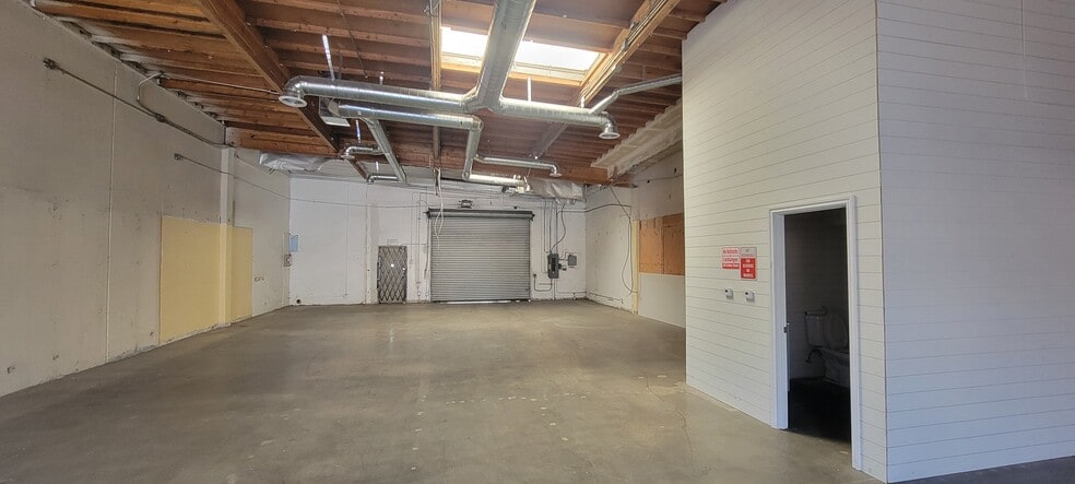 13902 Harbor Blvd, Garden Grove, CA for lease - Building Photo - Image 3 of 7