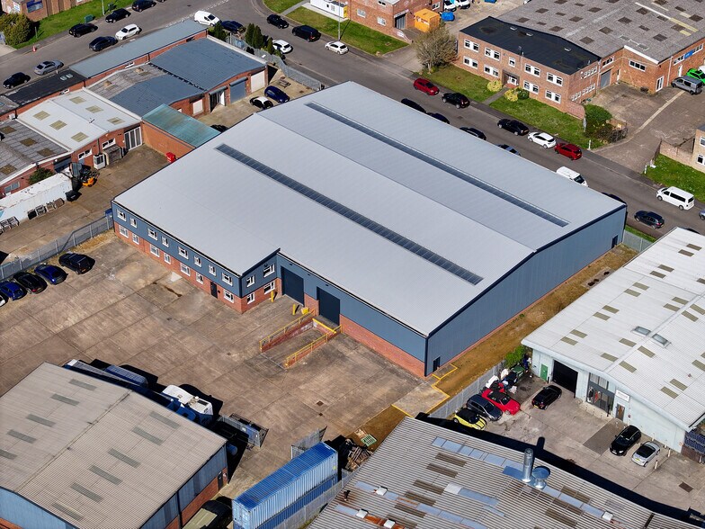 Borough Road, Buckingham Road Industrial Estate, Brackley à louer - Photo du bâtiment - Image 3 de 4
